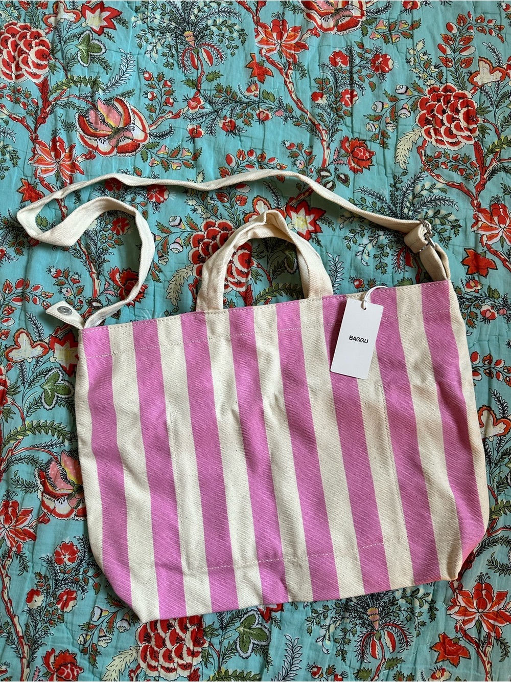 BAGGU Brand New Pink and Cream Vertical Stripe Canvas Tote